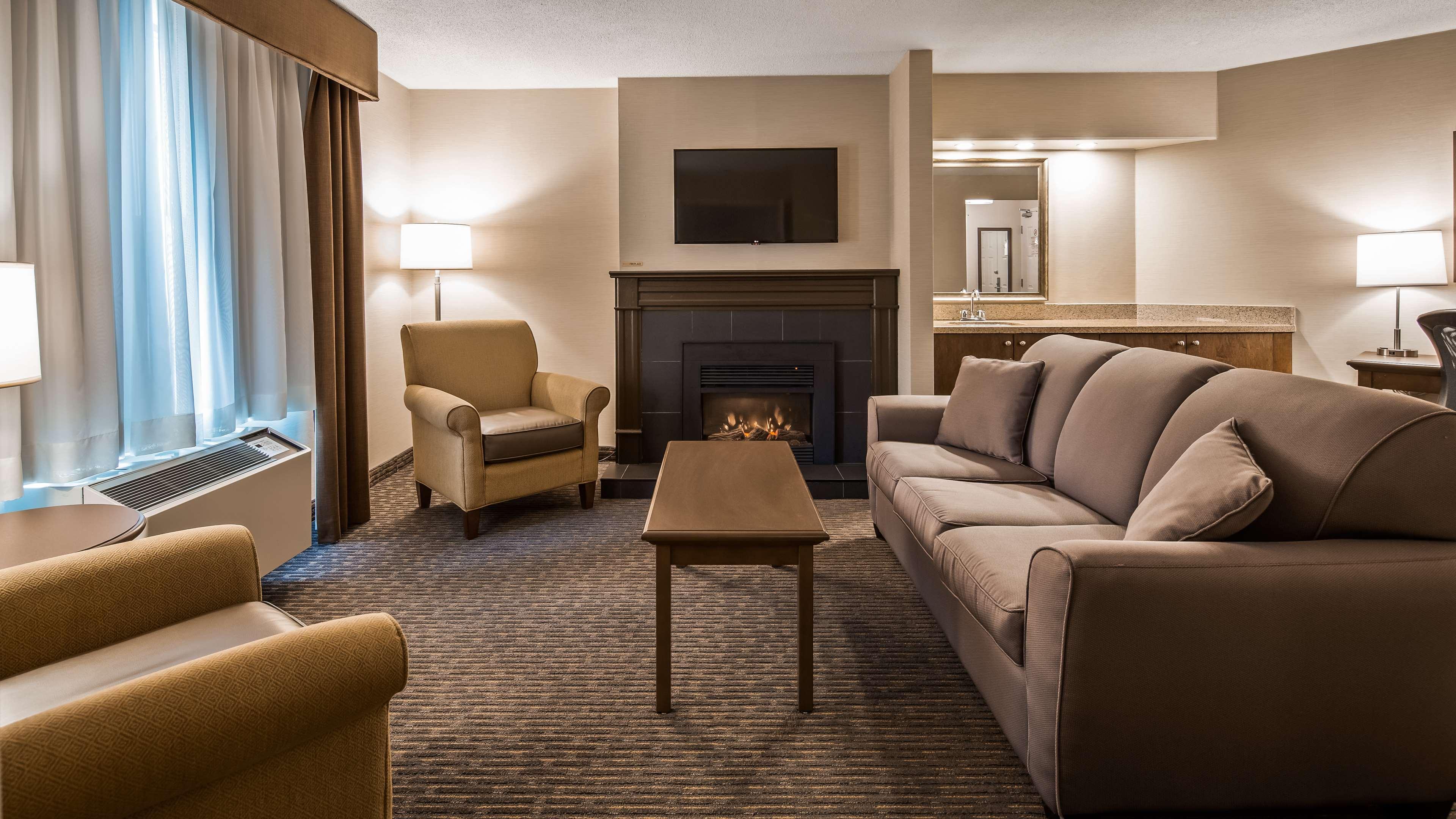 Best Western Plus Cairn Croft Hotel Niagara Falls Exterior photo